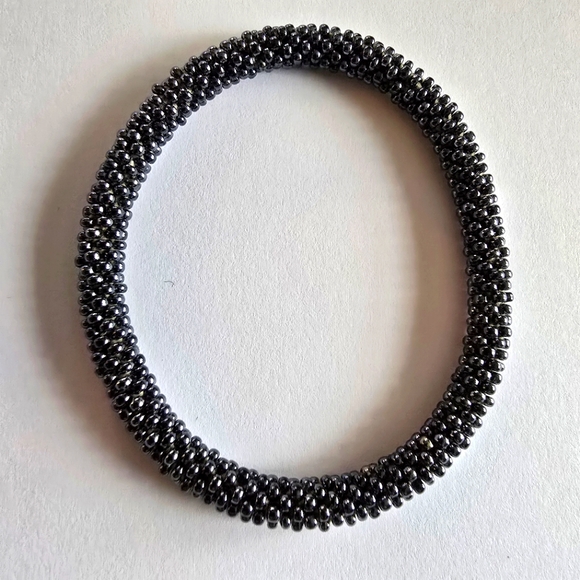 Bead bracelet roll on black glass beaded - Picture 1 of 6